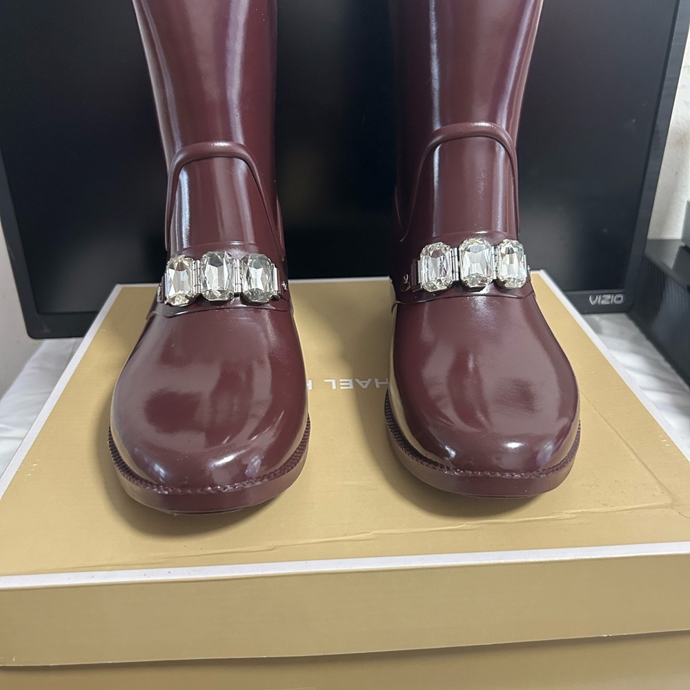 Michael Kors Women's Leslie Rubber Closed Toe Mid-Calf Rainboots, Plum - Picture 4 of 5